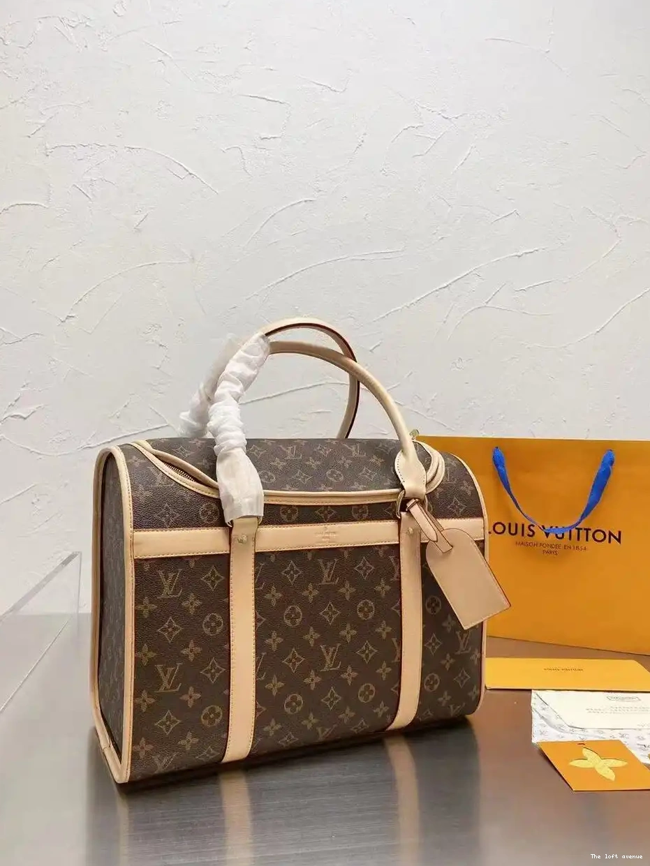 CUSTOM PET BAG LV 0524